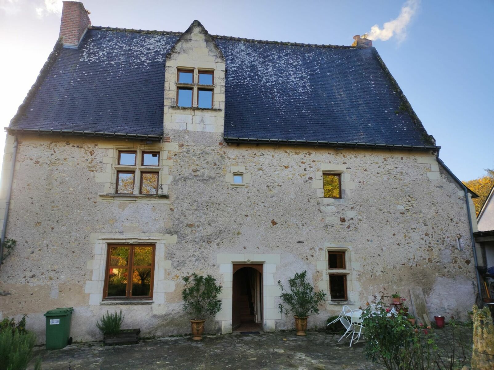 Nobre Sarl Avant 1 2